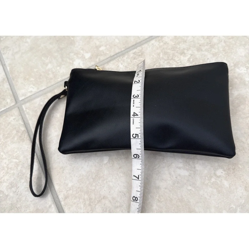 Lovevook Black Vegan Leather Logo Lined Gold Hardware Wristlet New